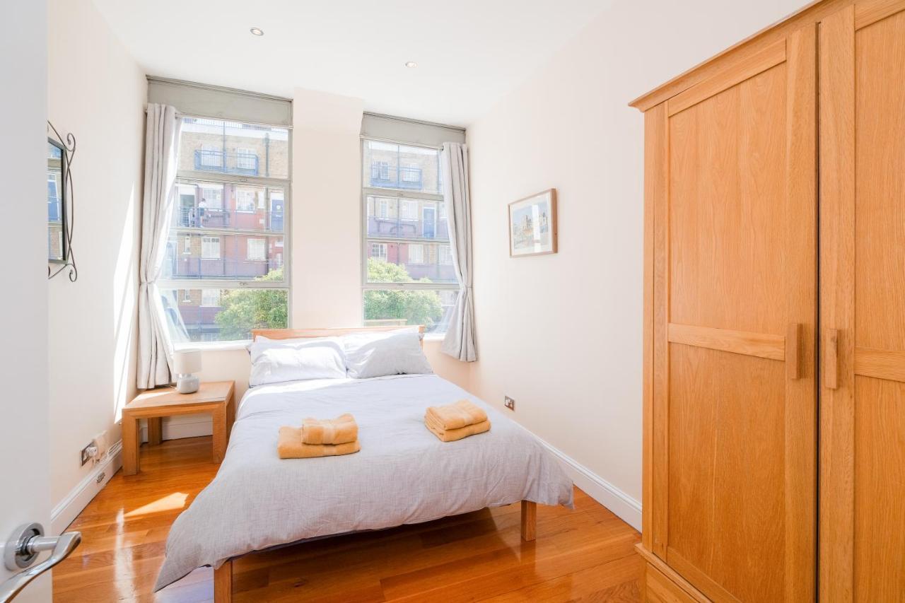 Lovely 2 Bed Flat In Canal Side Gated Development Apartment London Ngoại thất bức ảnh